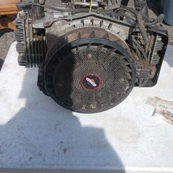 Briggs & Stratton Motors