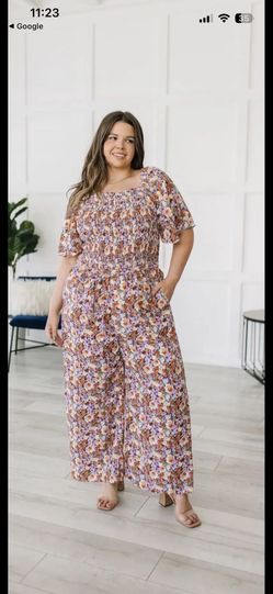 Hayden Los Angeles Hayden Better Than Fine Floral Jumpsuit Size 2XL Flowy
