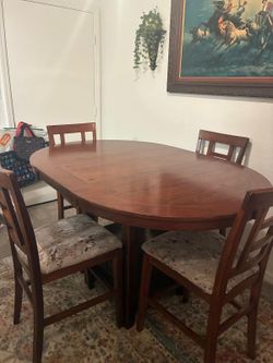 Dining room table