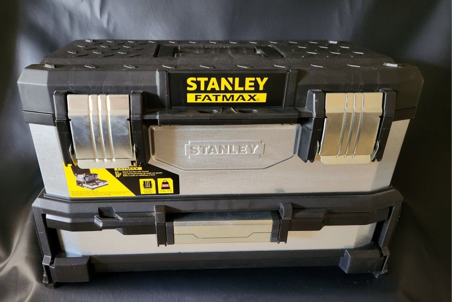 Stanley Fatmax 1-95-830 Galvanized Steel And Plastic Tool Box