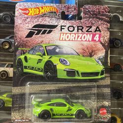 Hot Wheels Premium Porsche 911 GT3 RS Green
