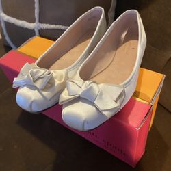 Pre Owned Kate Spade New York Women 6 1/2 M ballerina Ivory Satin flat shoe with Bow