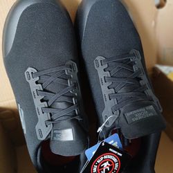 NEW SKETCHER SHOES- SIZE 11 WIDE