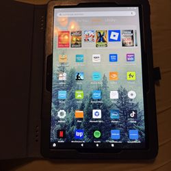 Amazon Fire HD 10 (11th Generation) Tablet – Case Included