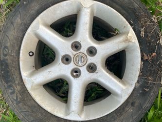 2- Nissan Alloy Wheel 17 inch tires not included