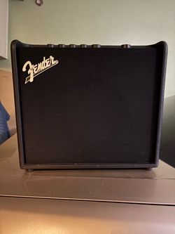 Fender Mustang LT25 Guitar Amplifier