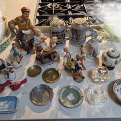 Miscellaneous Antiques Figurines 