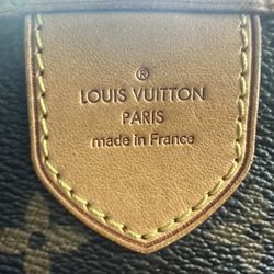 Louis Vuitton New Damier Ebene South Bank Besace Bag for Sale in Honolulu,  HI - OfferUp