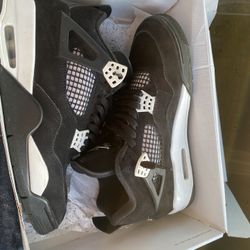 Jordan Retro 4s 