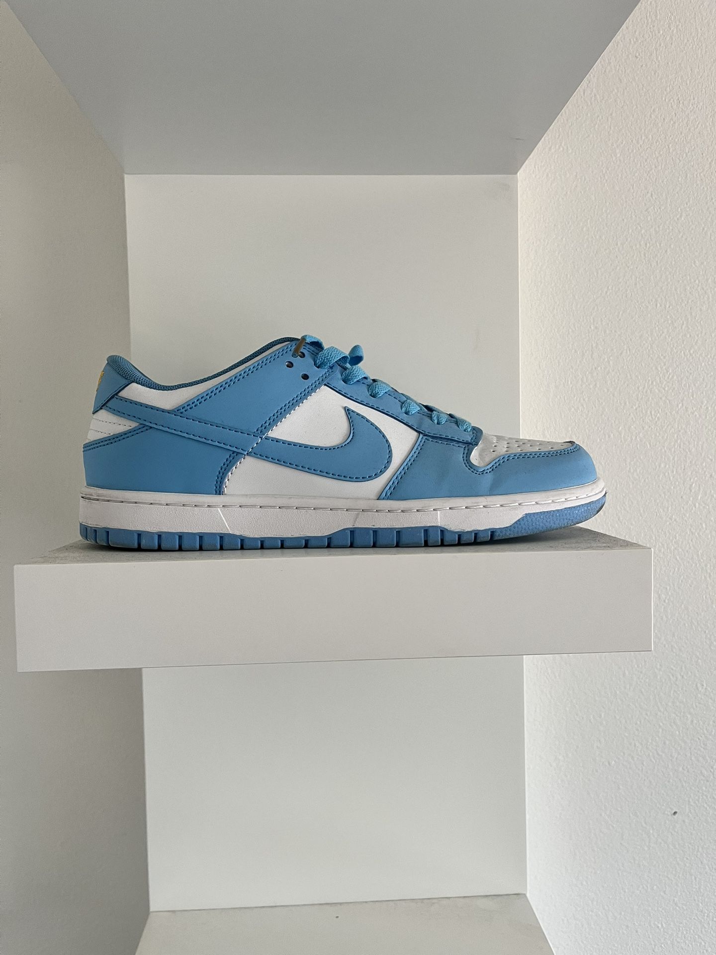 Nike Dunk Low UNC