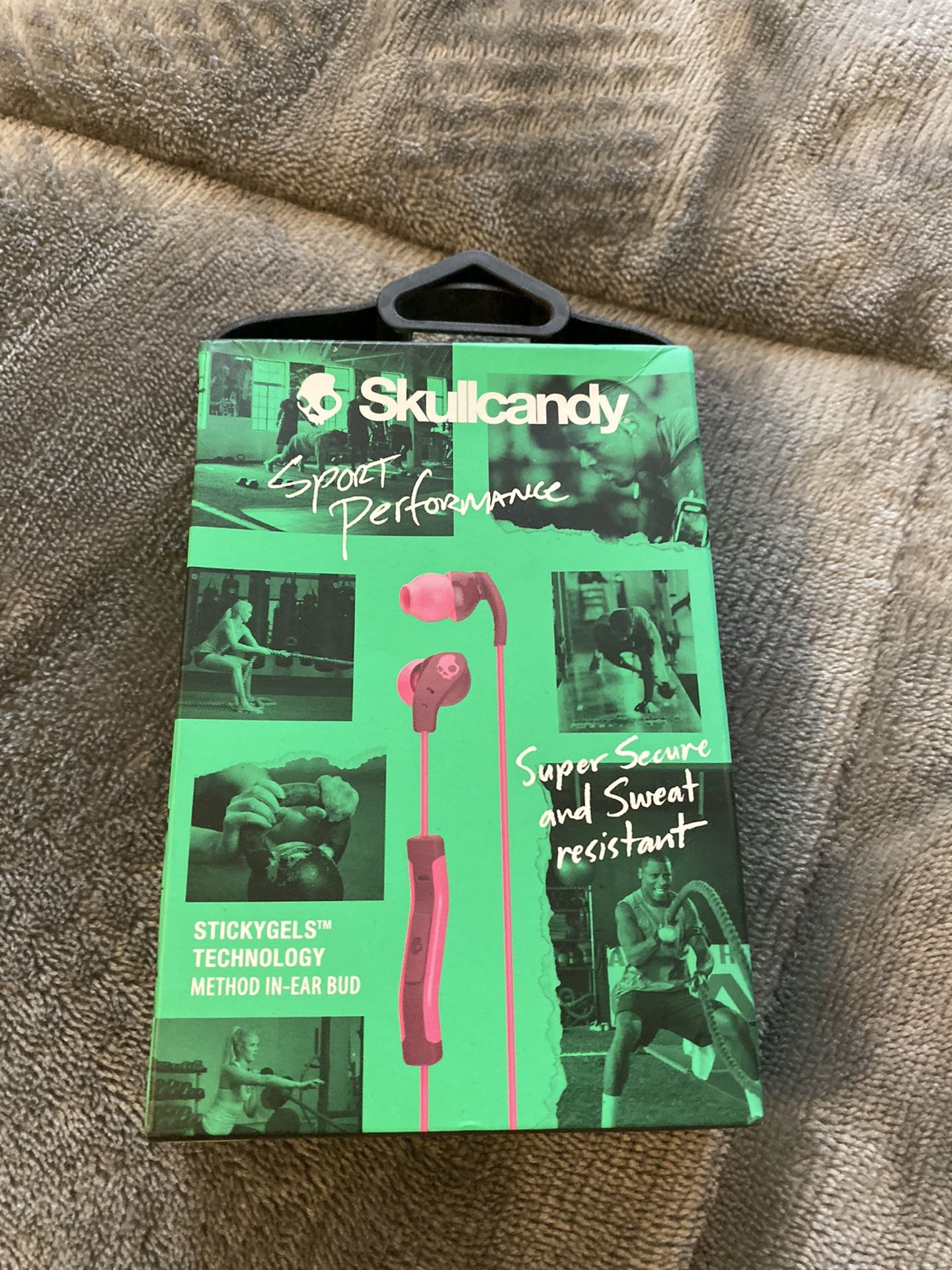 Skullcandy headphones