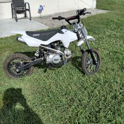 SSR Dirt bike 