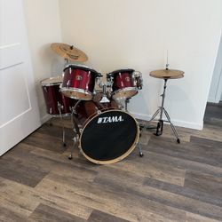Tama Full Drum Set