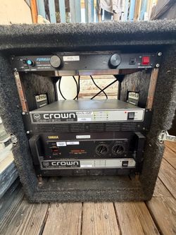 Live sound amplifier rack
