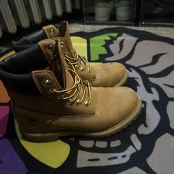 Double Sole Timbs 8.5 