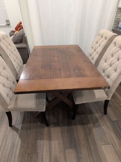Dinning table with 4 chairs