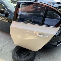 LH Passenger door BMW 5251, 2004
