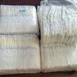 Pampers Size: 4 (94 Reg. & 28 Overnight) Total 122