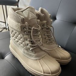 Snow Boots 