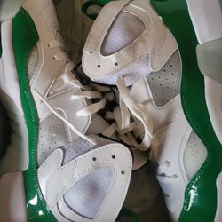 Jumpman two trey white/lucky green 