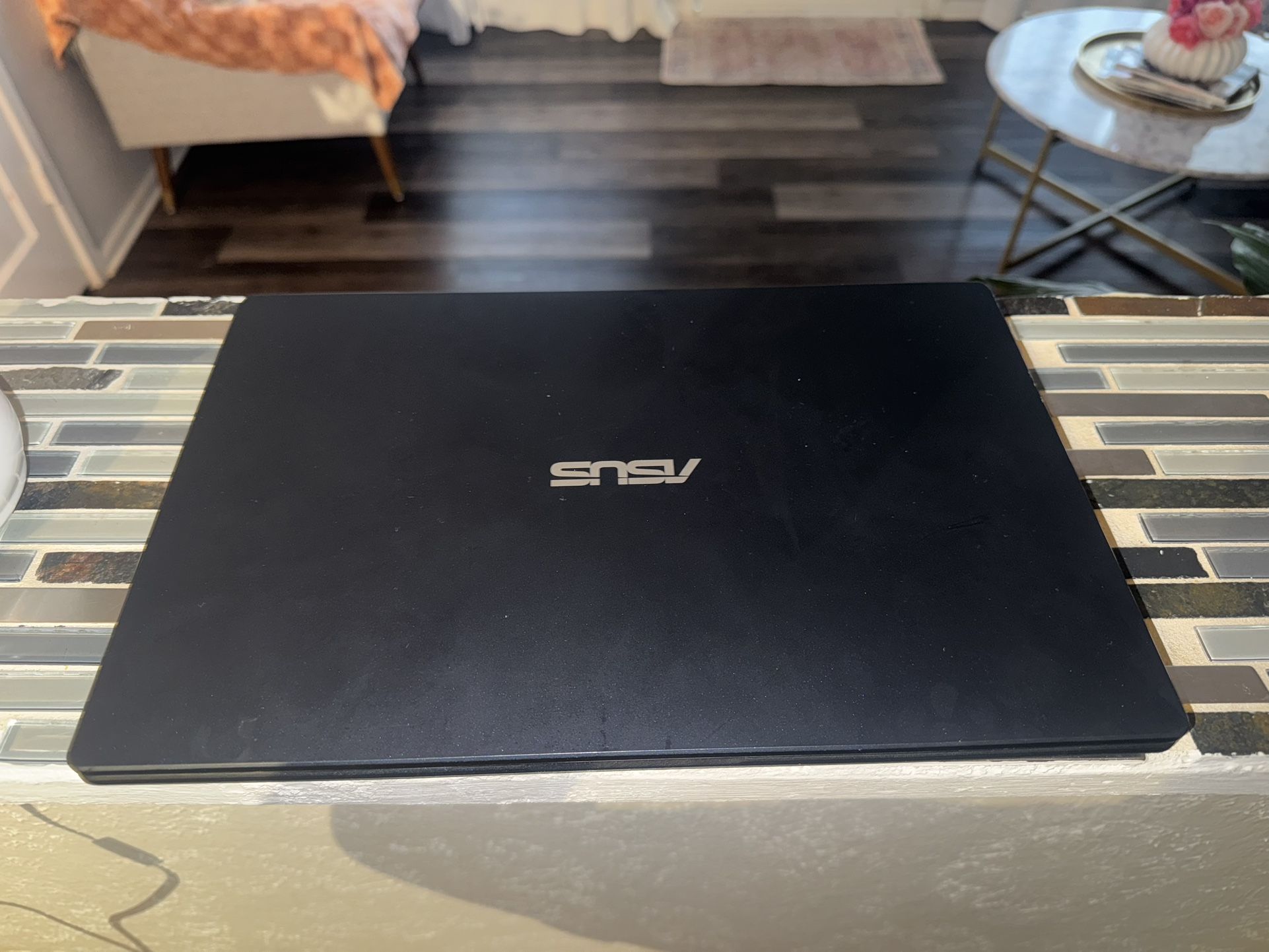 ASUS laptop