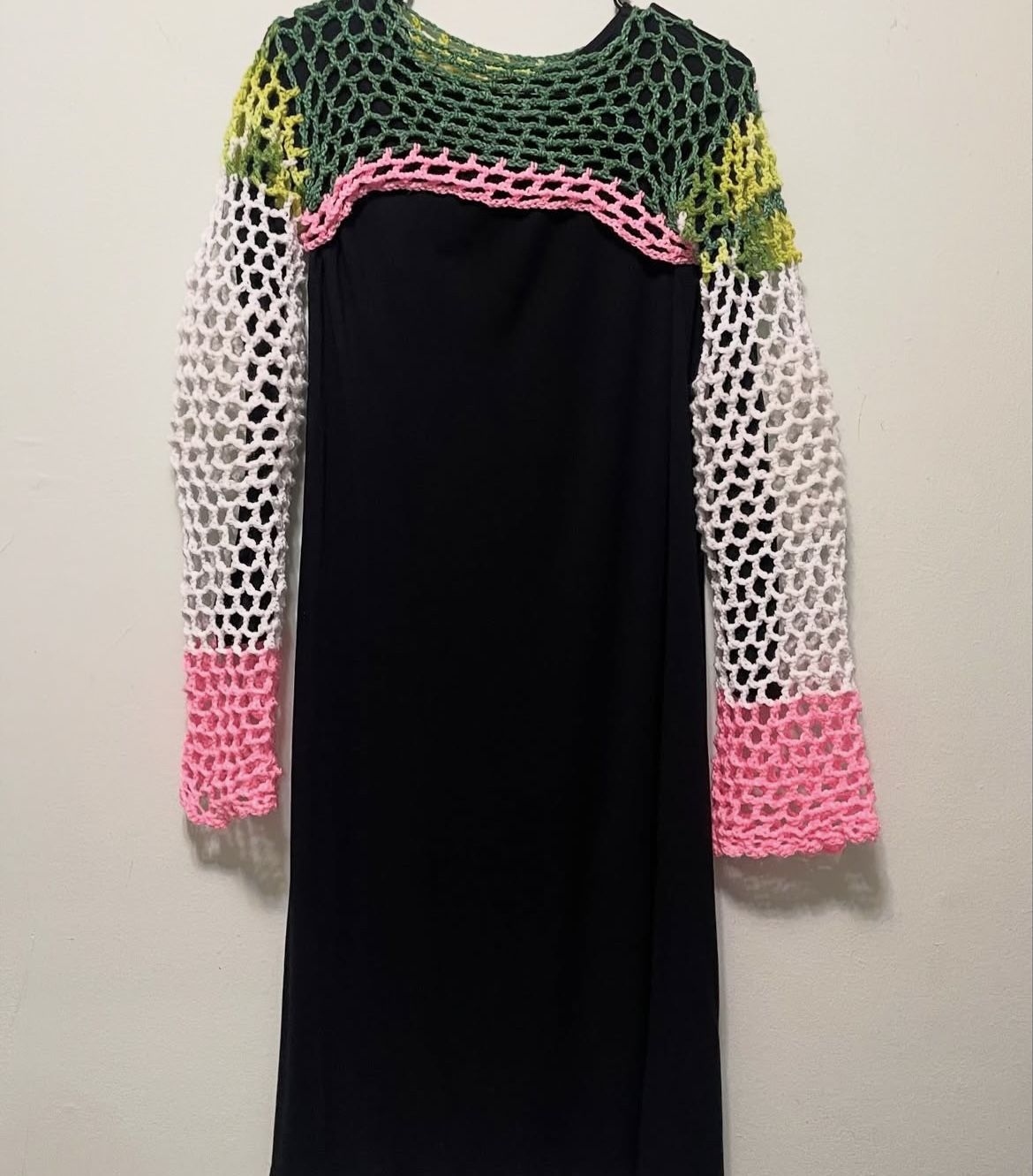 Crocheted Fishnet Sleeves Top