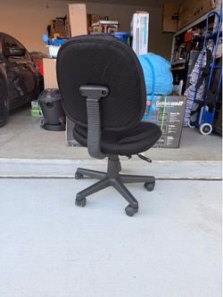 Rolling chair