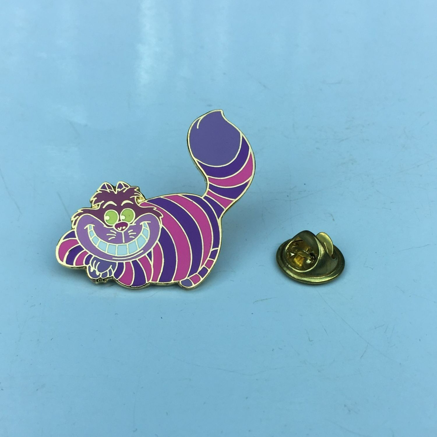 Cheshire Cat - Alice in Wonderland Collectible Disney Pin from 2001