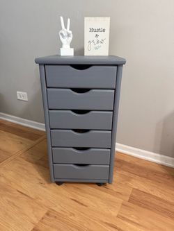 ✨🩶Adorable solid storage drawers🩶✨