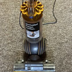 Dyson Vacuum Multifloor 2 For Parts