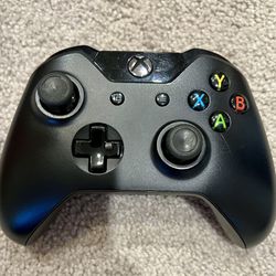 Microsoft Xbox One Wireless Controller Black Model 1537  - Works 