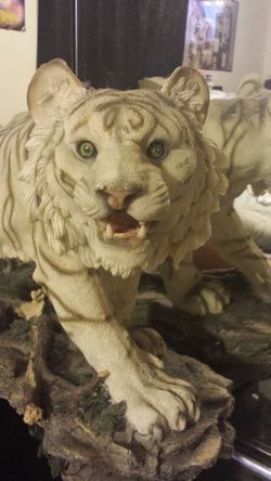 White tiger statue 80.00