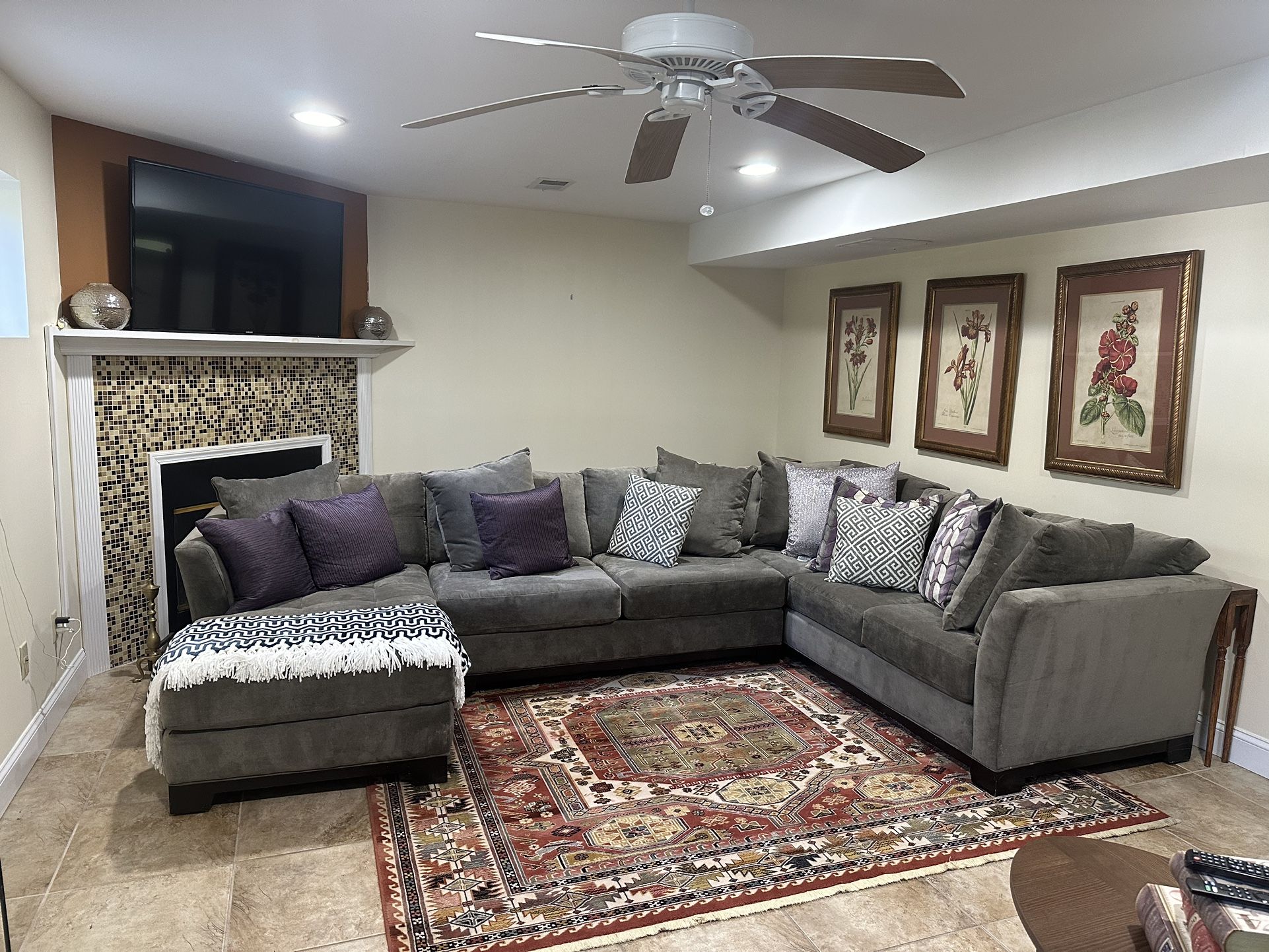 Plush Gray U-Shaped Sectional Sofa Set – Reversible Cushions, Versatile Configuration