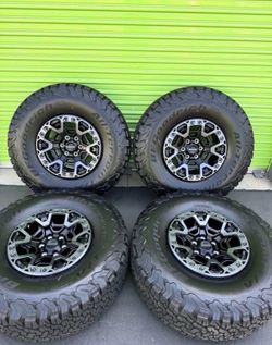 Ford Raptor R Factory Wheels Tires