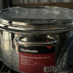 The Chefmate Stainless Steel Roaster with Lid
