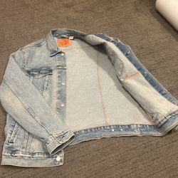 Men’s Levi Denim Jean Jacket 