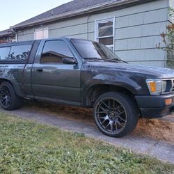 1993 Toyota Hilux Pickup Truck With Rebuilt Engine And Transmission 