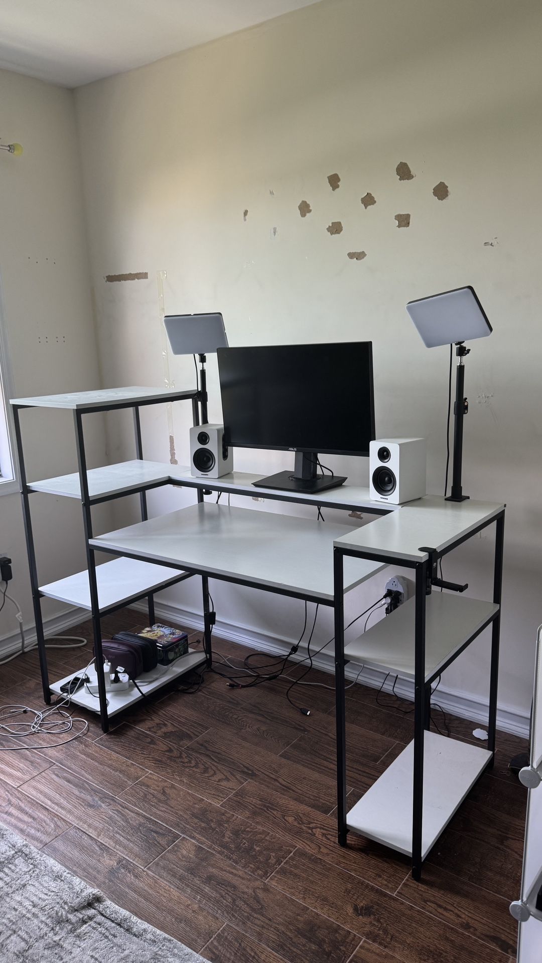 White Computer Desk
