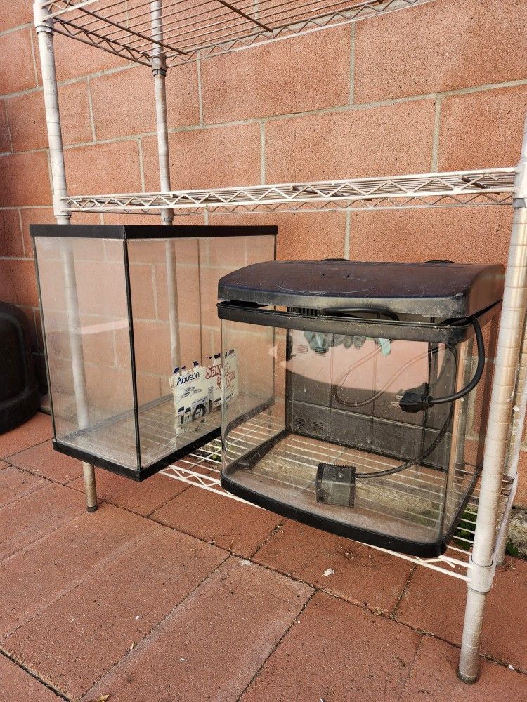 Fish Tanks / Aquariums