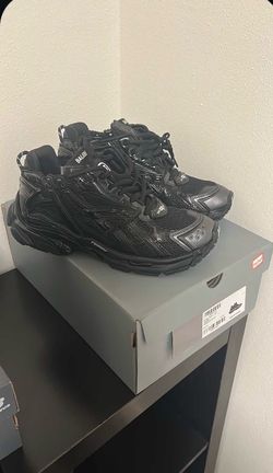 Balenciaga runners