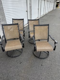 4 Patio Chairs 