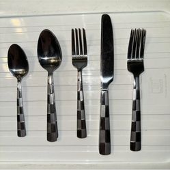 Set of Fourteen Towle Stainless Steel Flatware 