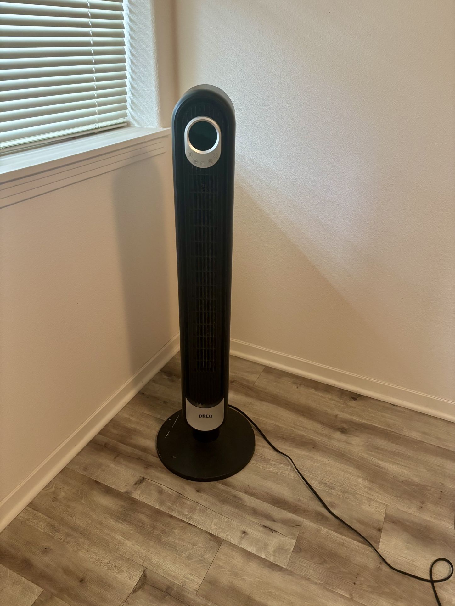 Dreo tower oscillating fan with remote
