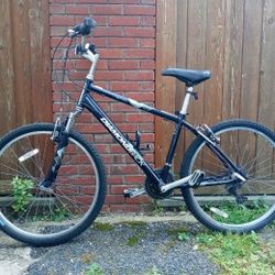 Diamondback Wildwood Mountain Bike