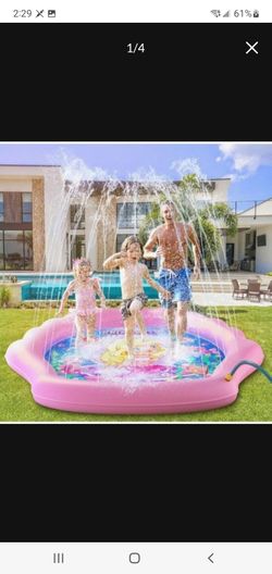 Children's inflatable sprinkler pool