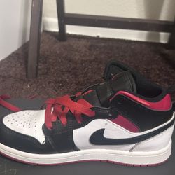 Boys Jordan Retro 1