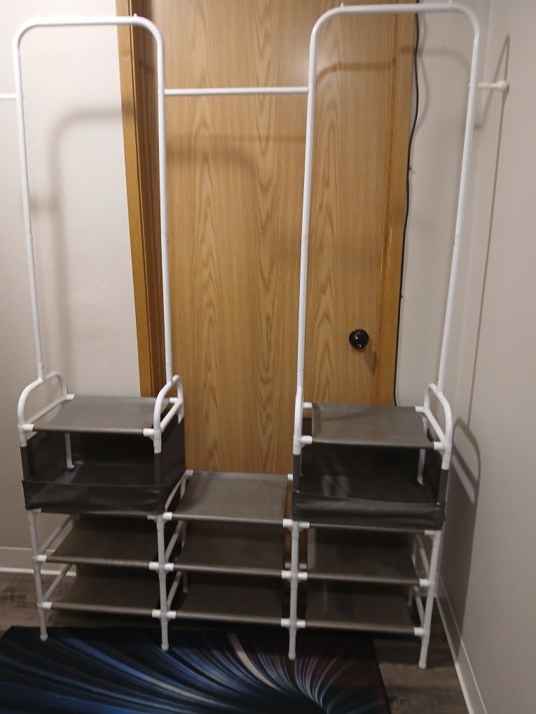 Portable Clothes Rack