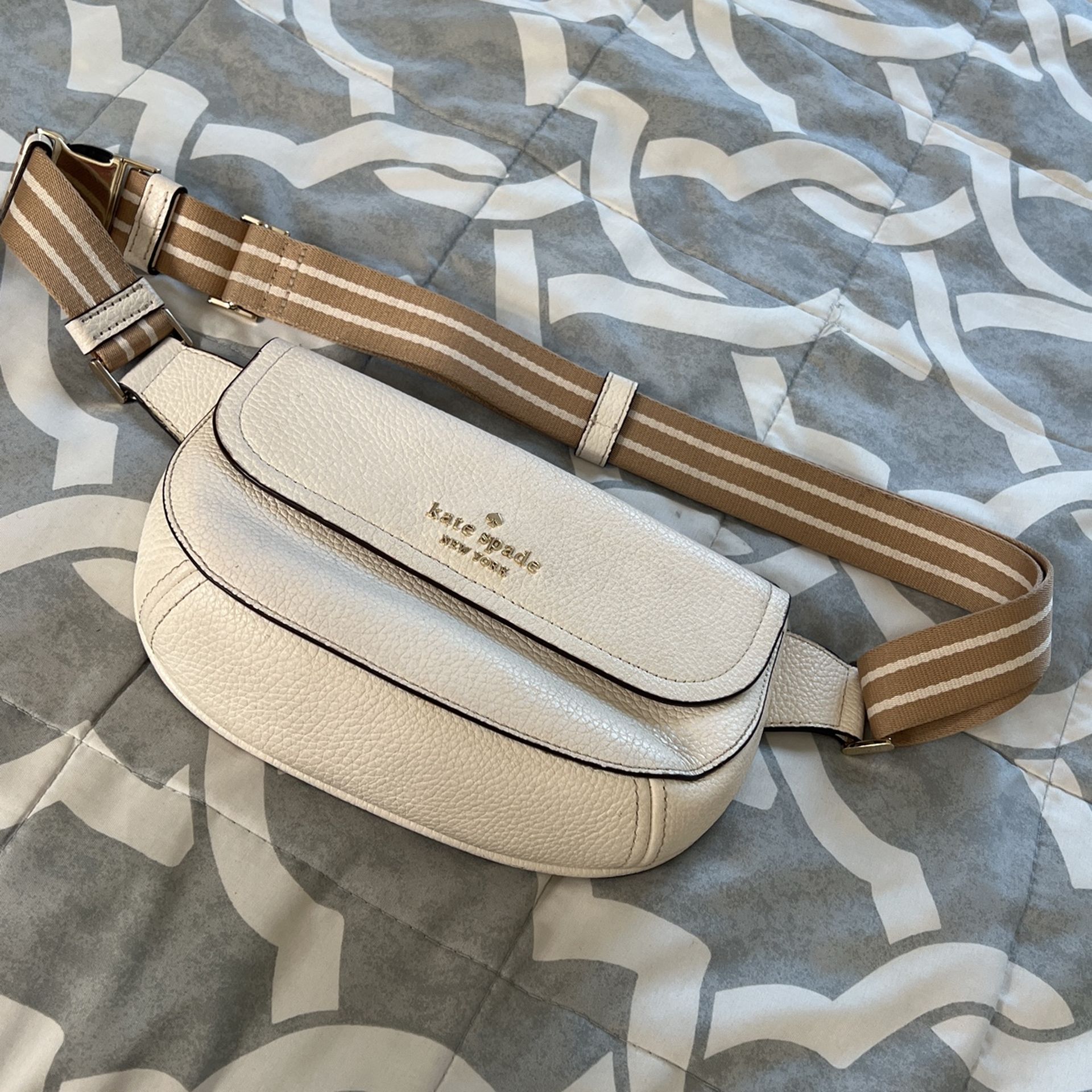 Kate Spade New York Bag