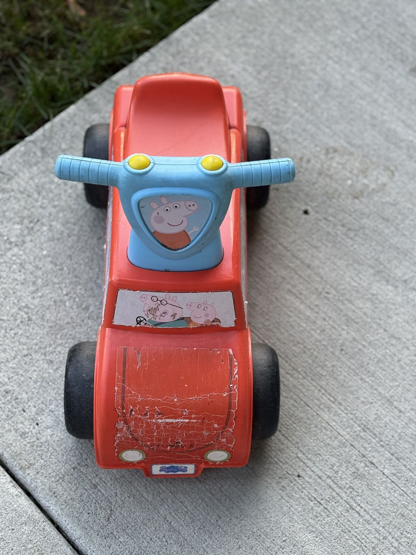 Peppa Pig Ride On Car