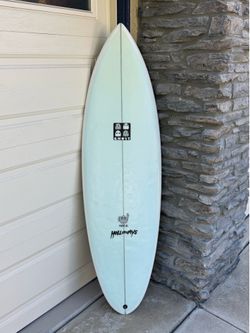 Twin fin Ghost Shapes 5’8” Surfboard